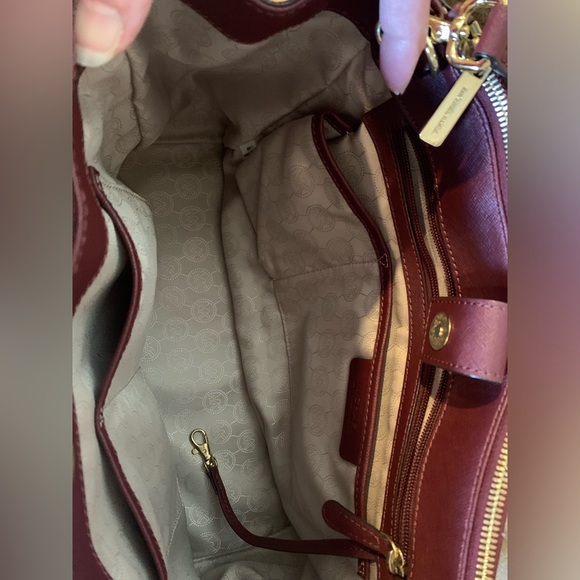 Michael Kors Sutton Satchel - Picture 11 of 14